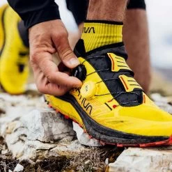 La Sportiva Jackal II Boa Mens Trail Running Shoe - Yellow/Black -Outdoor Sport Store La Sportiva Jacakl II Boa Mens Yellow Black 02