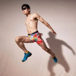 SAXX Volt Breathable Mesh Boxer Brief -Outdoor Sport Store SAXX Volt Breathable Mesh Boxer Brief Parrot Isle 03